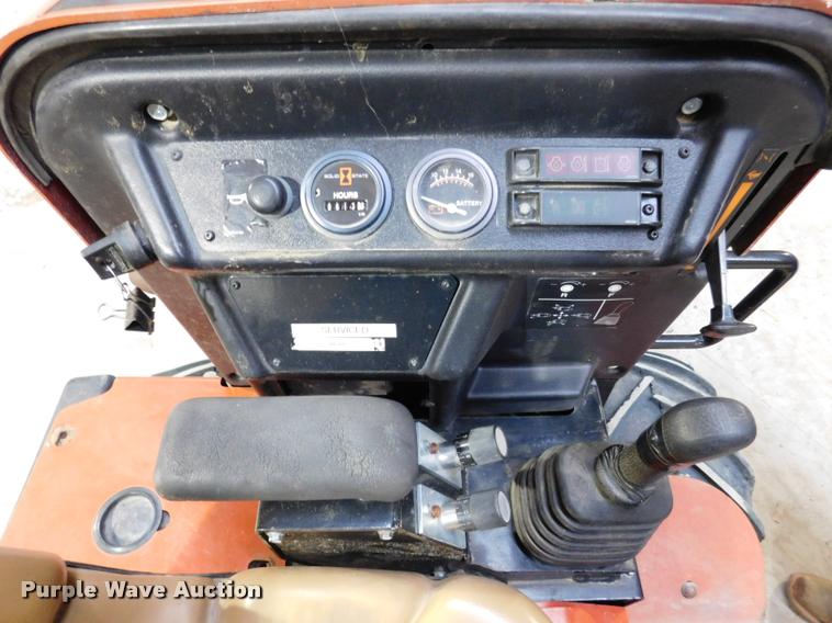 image for item DA1021 2011 Ditch Witch 420ST trencher