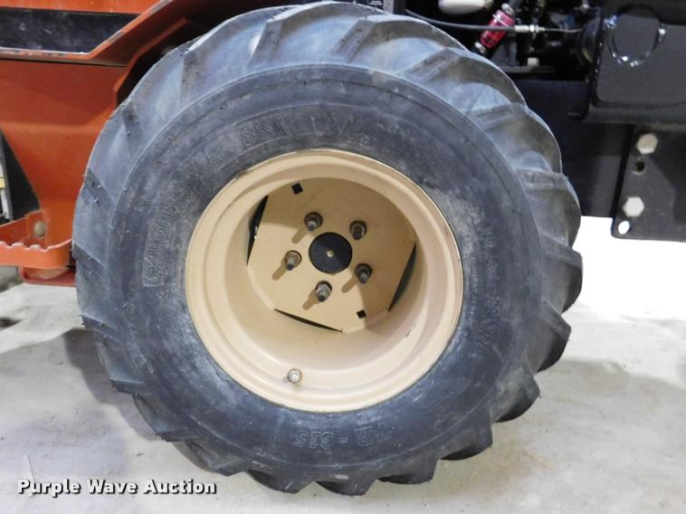 image for item DA1021 2011 Ditch Witch 420ST trencher