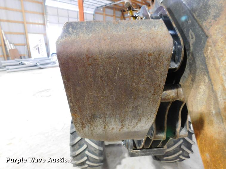 image for item DA1021 2011 Ditch Witch 420ST trencher