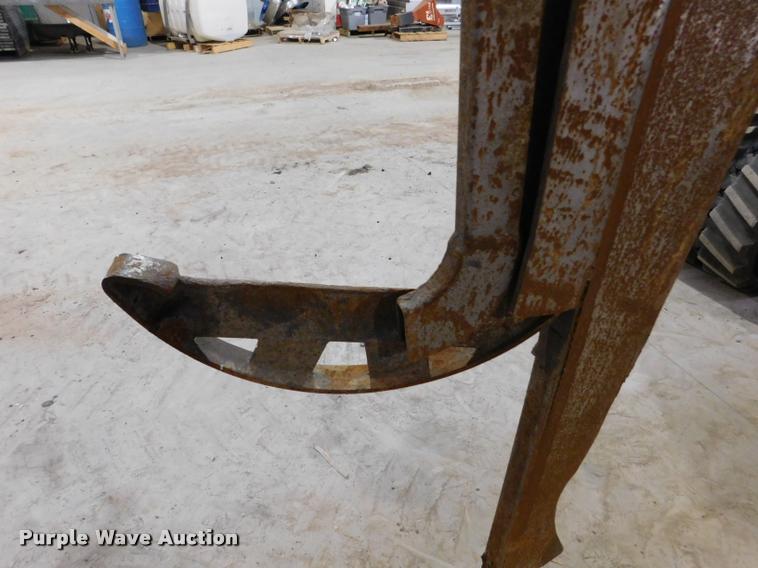 image for item DA1023 2012 Ditch Witch RT115 Quad cable plow