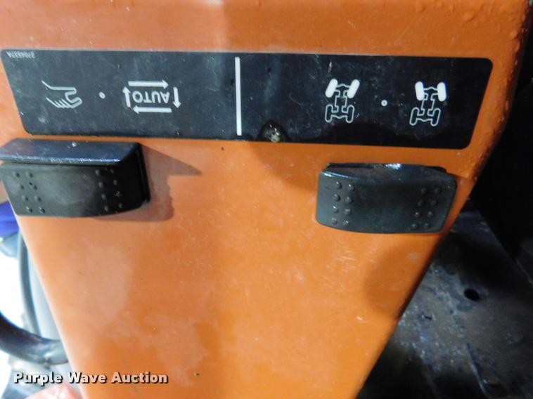 image for item DA1024 2013 Ditch Witch RT115 Quad cable plow