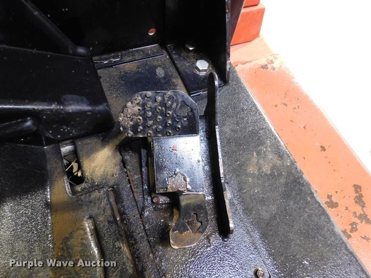 image for item DA1024 2013 Ditch Witch RT115 Quad cable plow