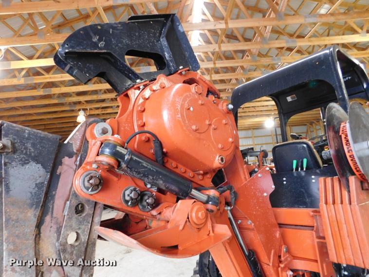 image for item DA1024 2013 Ditch Witch RT115 Quad cable plow