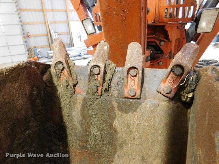 image for item DA1024 2013 Ditch Witch RT115 Quad cable plow