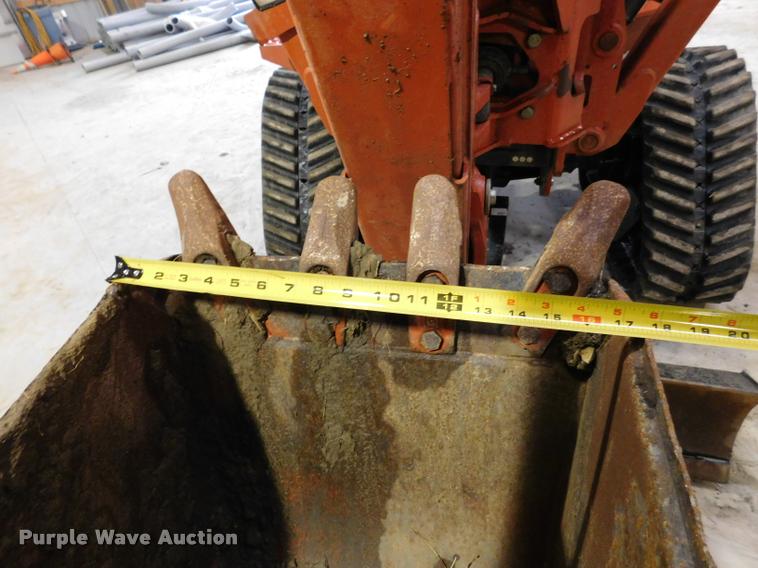 image for item DA1024 2013 Ditch Witch RT115 Quad cable plow