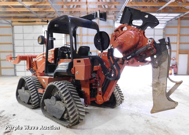 image for item DA1025 2013 Ditch Witch RT115 Quad cable plow