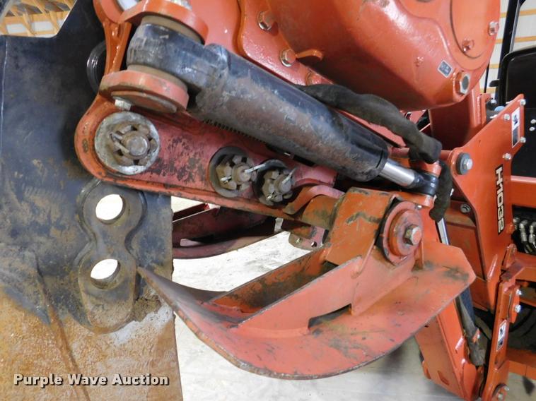 image for item DA1025 2013 Ditch Witch RT115 Quad cable plow