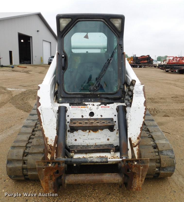 image for item DA1027 2008 Bobcat T300 skid steer