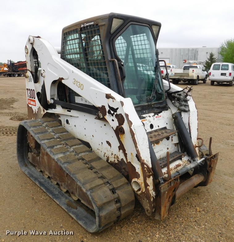 image for item DA1027 2008 Bobcat T300 skid steer