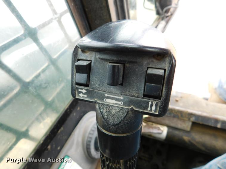 image for item DA1027 2008 Bobcat T300 skid steer