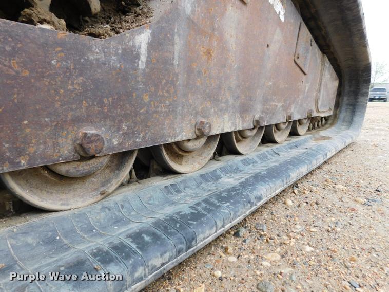 image for item DA1027 2008 Bobcat T300 skid steer