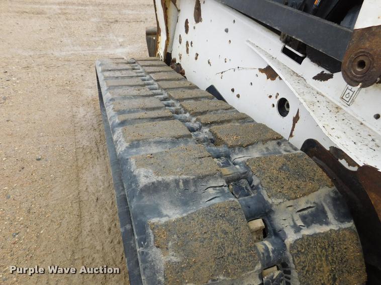 image for item DA1027 2008 Bobcat T300 skid steer