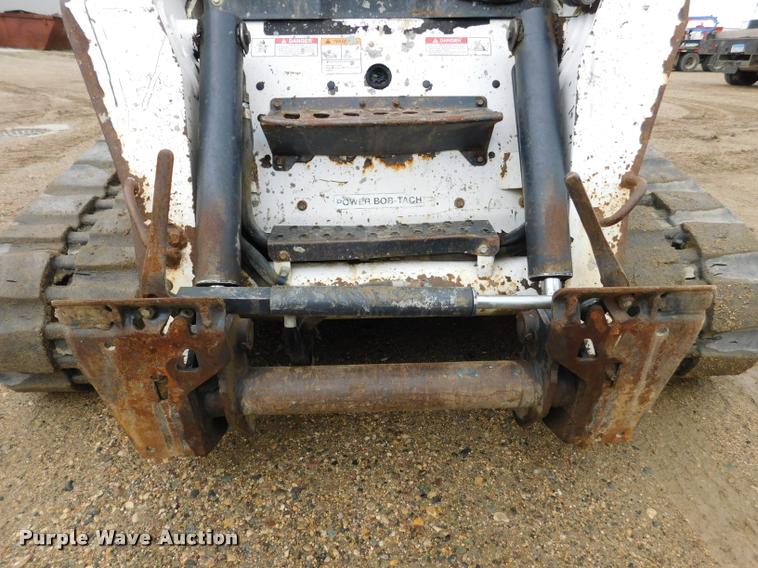 image for item DA1027 2008 Bobcat T300 skid steer
