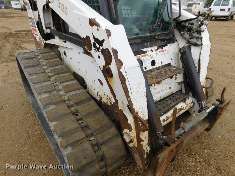 image for item DA1027 2008 Bobcat T300 skid steer
