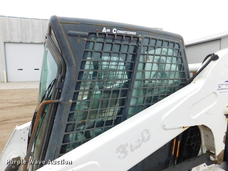 image for item DA1027 2008 Bobcat T300 skid steer