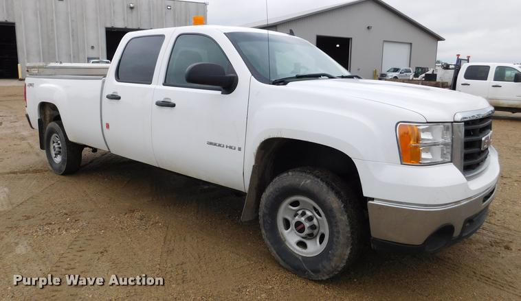 image for item DA1030 2009 GMC Sierra 3500HD Crew Cab pickup truck