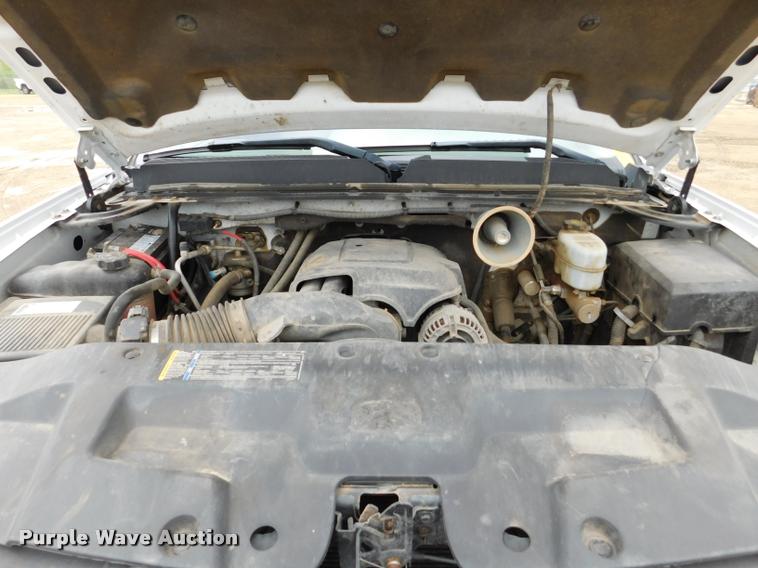 image for item DA1030 2009 GMC Sierra 3500HD Crew Cab pickup truck