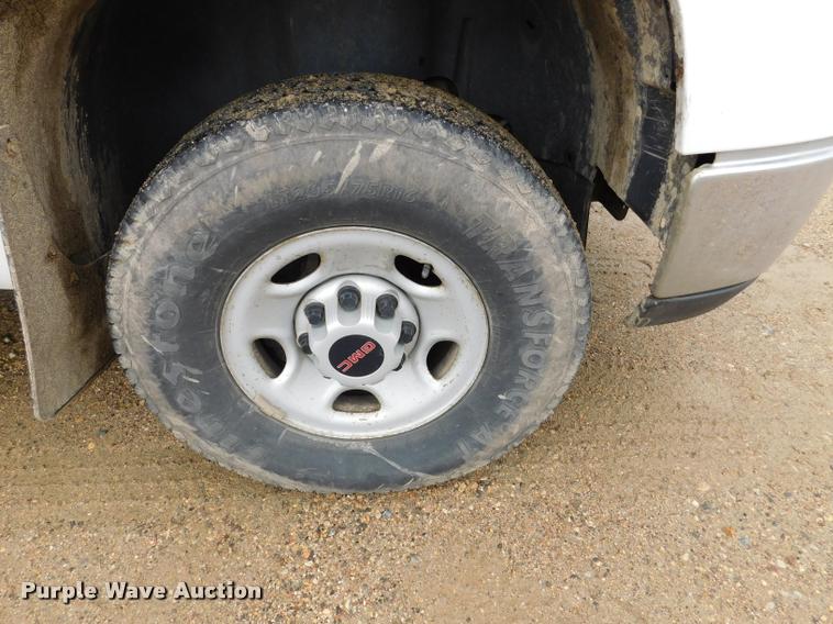 image for item DA1030 2009 GMC Sierra 3500HD Crew Cab pickup truck