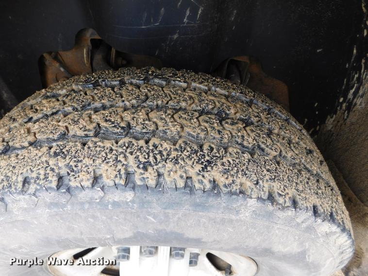 image for item DA1030 2009 GMC Sierra 3500HD Crew Cab pickup truck