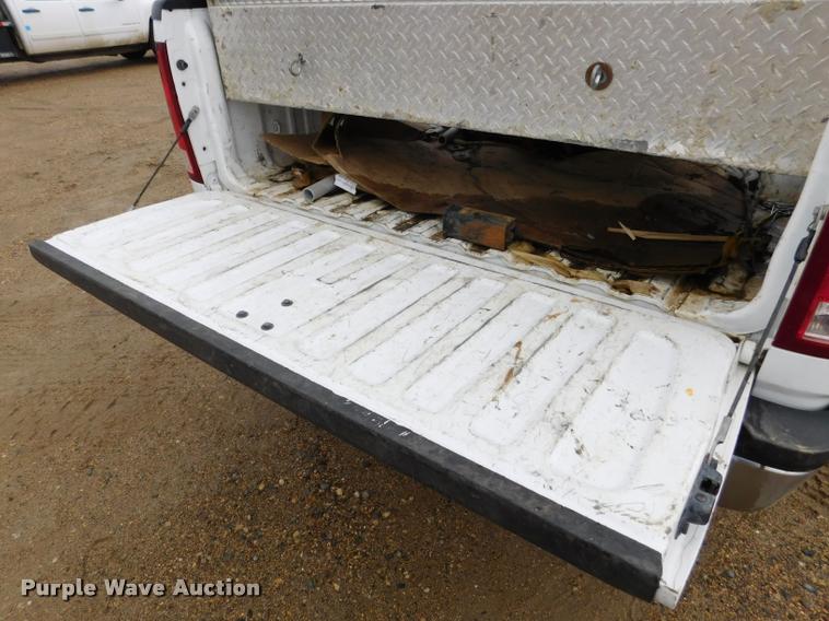 image for item DA1030 2009 GMC Sierra 3500HD Crew Cab pickup truck