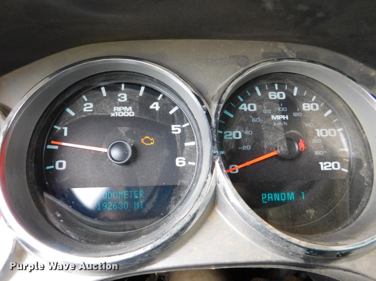 image for item DA1031 2011 GMC Sierra 3500HD Crew Cab pickup truck