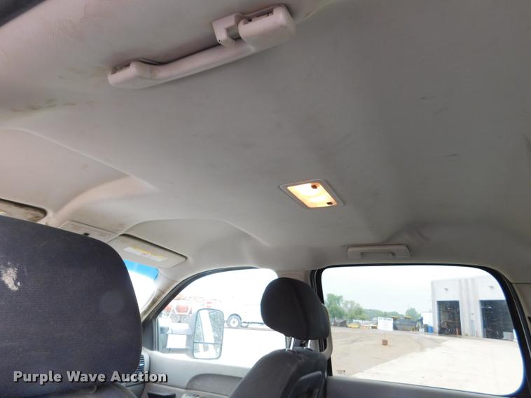 image for item DA1031 2011 GMC Sierra 3500HD Crew Cab pickup truck