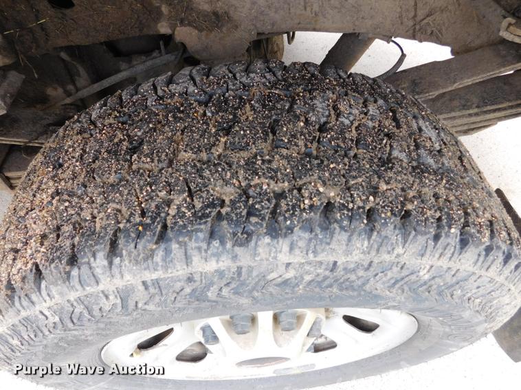 image for item DA1031 2011 GMC Sierra 3500HD Crew Cab pickup truck