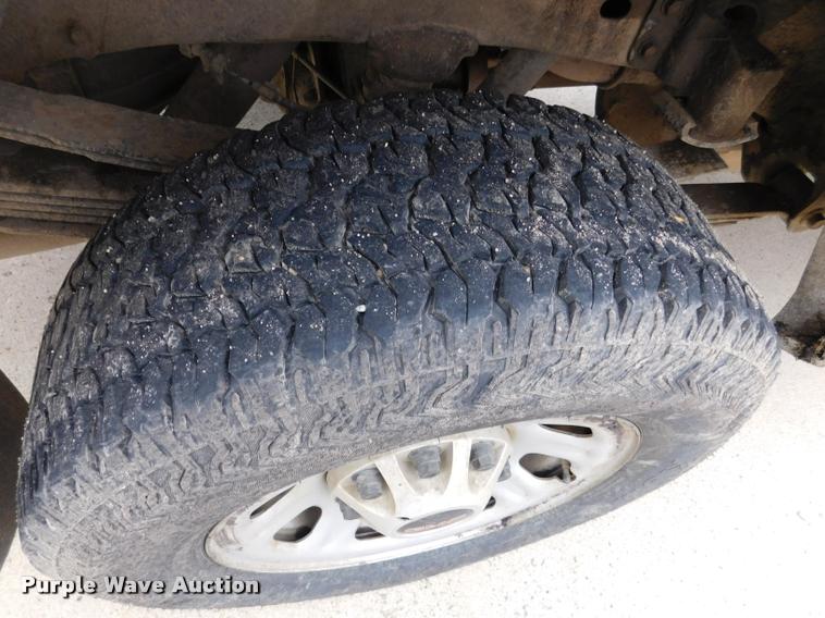 image for item DA1031 2011 GMC Sierra 3500HD Crew Cab pickup truck