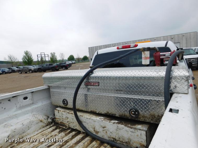 image for item DA1031 2011 GMC Sierra 3500HD Crew Cab pickup truck