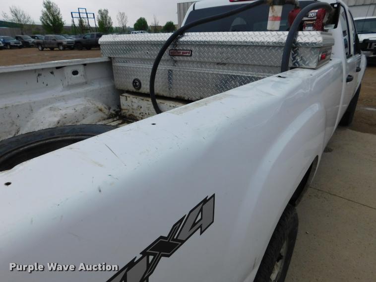 image for item DA1031 2011 GMC Sierra 3500HD Crew Cab pickup truck