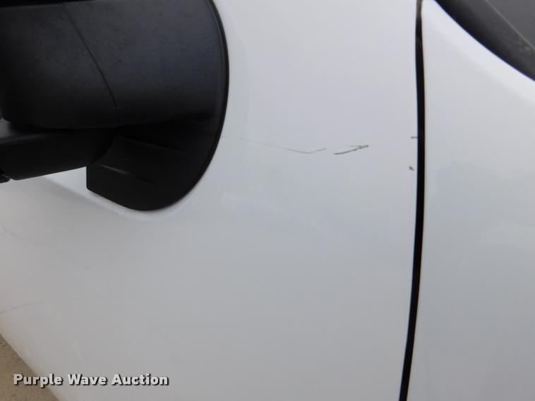 image for item DA1031 2011 GMC Sierra 3500HD Crew Cab pickup truck