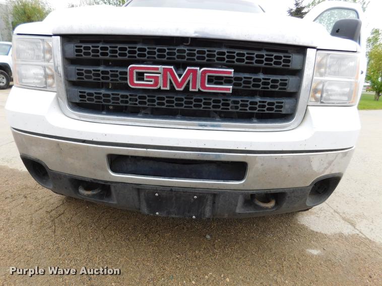 image for item DA1031 2011 GMC Sierra 3500HD Crew Cab pickup truck