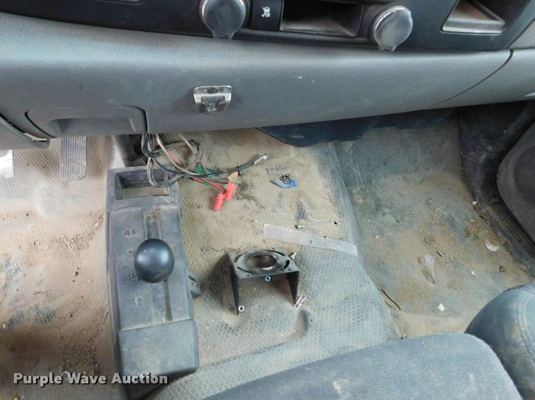 image for item DA1032 2011 GMC Sierra 3500HD Crew Cab pickup truck