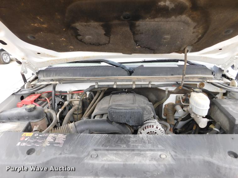 image for item DA1032 2011 GMC Sierra 3500HD Crew Cab pickup truck