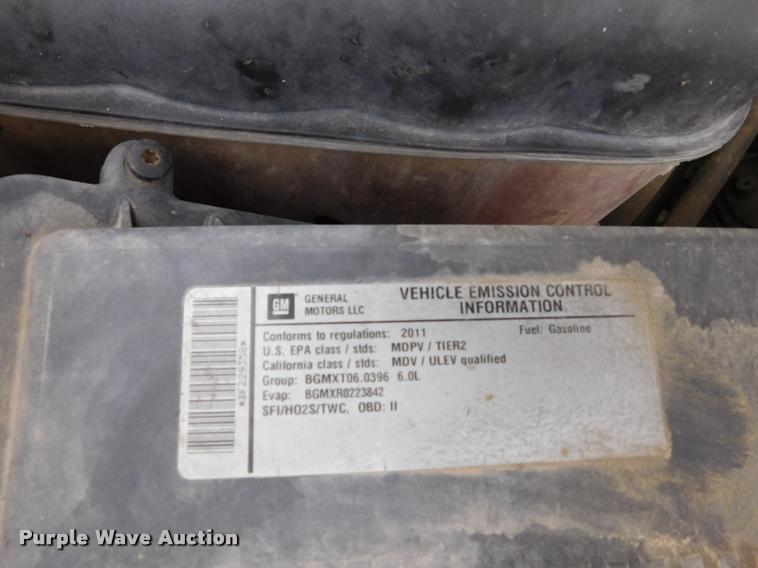 image for item DA1032 2011 GMC Sierra 3500HD Crew Cab pickup truck