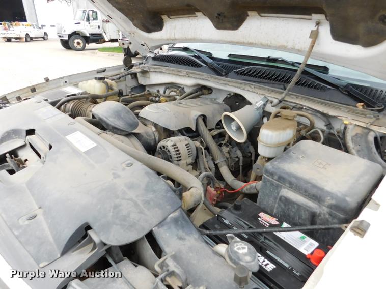 image for item DA1034 2005 Chevrolet Silverado 2500HD pickup truck