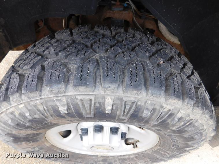 image for item DA1034 2005 Chevrolet Silverado 2500HD pickup truck