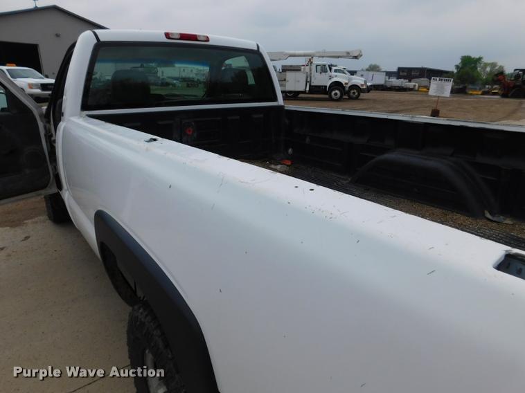 image for item DA1034 2005 Chevrolet Silverado 2500HD pickup truck