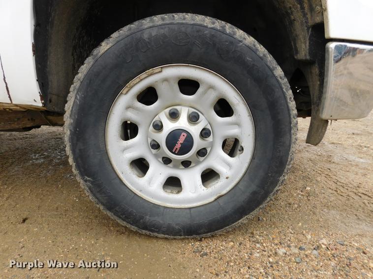 image for item DA1035 2011 GMC Sierra 3500HD Crew Cab pickup truck