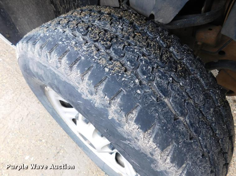 image for item DA1035 2011 GMC Sierra 3500HD Crew Cab pickup truck