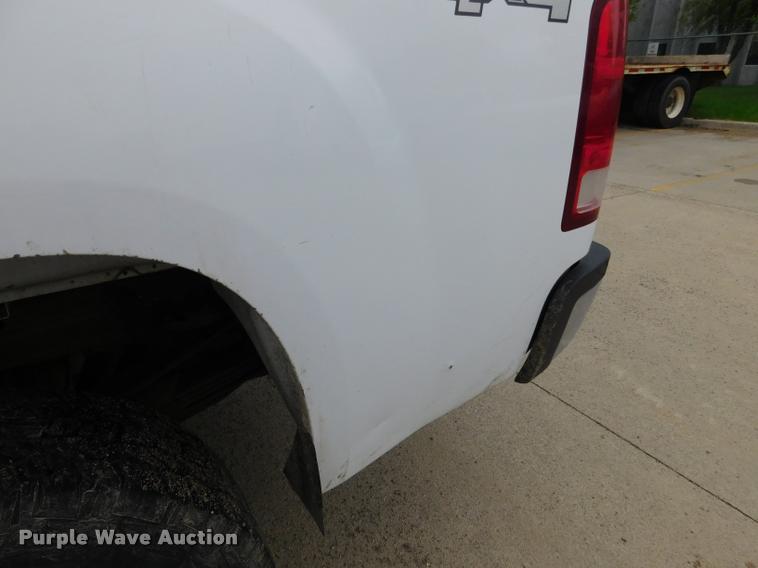 image for item DA1035 2011 GMC Sierra 3500HD Crew Cab pickup truck