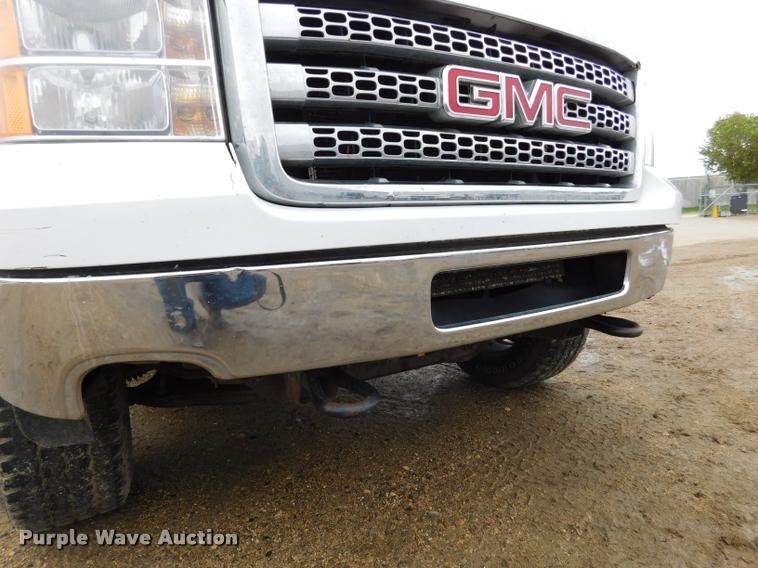 image for item DA1035 2011 GMC Sierra 3500HD Crew Cab pickup truck
