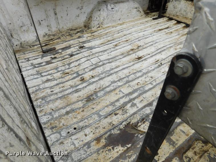 image for item DA1035 2011 GMC Sierra 3500HD Crew Cab pickup truck