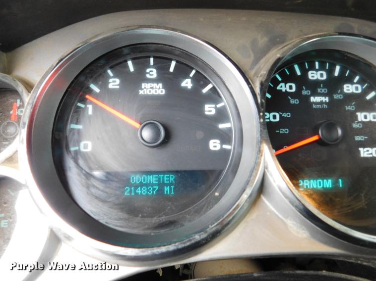 image for item DA1037 2011 GMC Sierra 3500HD Crew Cab pickup truck