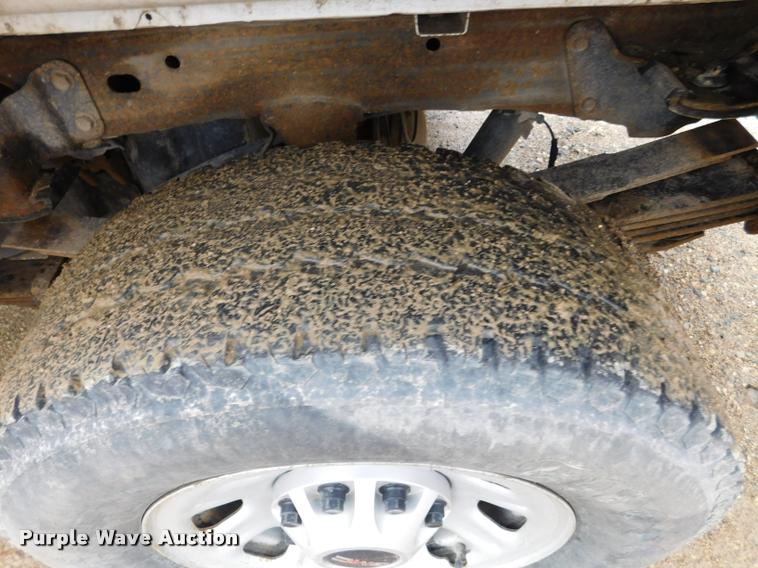 image for item DA1037 2011 GMC Sierra 3500HD Crew Cab pickup truck