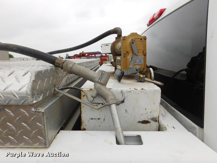 image for item DA1037 2011 GMC Sierra 3500HD Crew Cab pickup truck