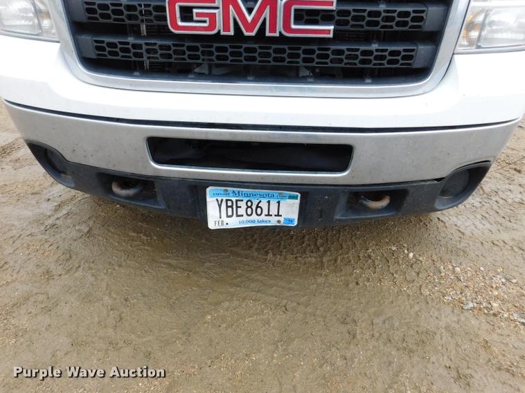 image for item DA1037 2011 GMC Sierra 3500HD Crew Cab pickup truck