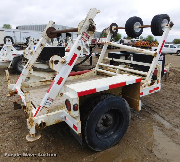 image for item DA1042 2010 Larson 5600 reel trailer