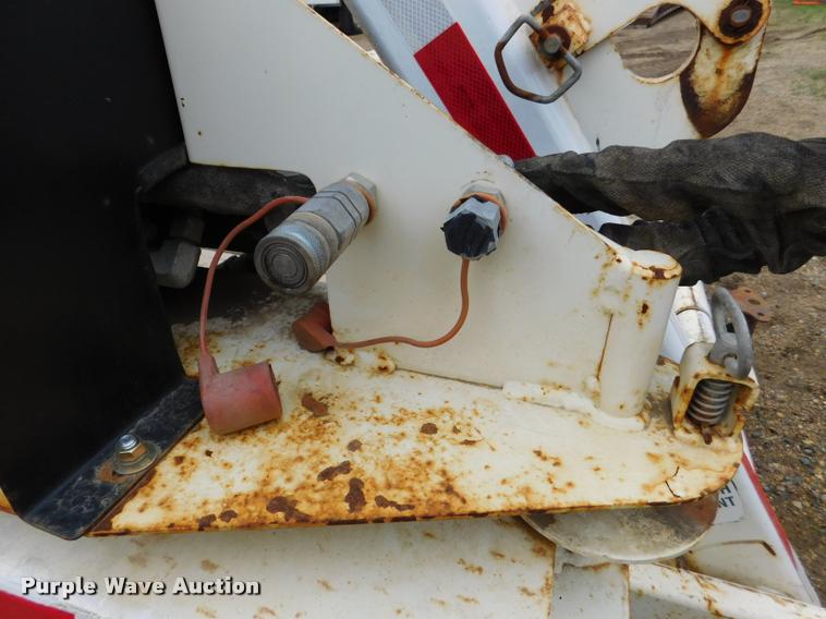 image for item DA1042 2010 Larson 5600 reel trailer