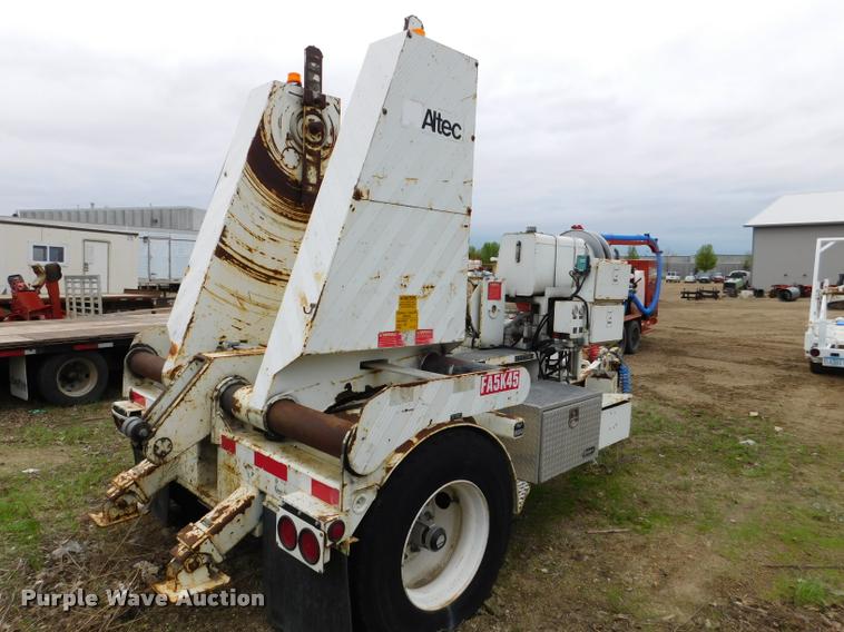 image for item DA1045 2006 Altec AD-108 self-propelled reel trailer